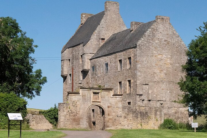 Lallybroch tours - Midhope Castle , Outlander tour phone 07305-294773